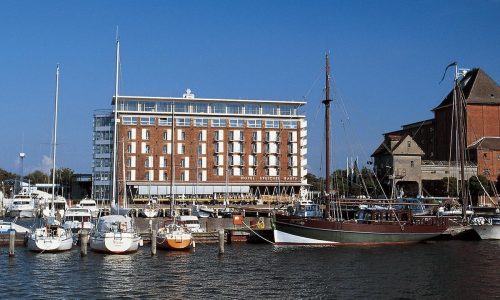 Boddenküste Darß Kraniche 2023 Hotel Speicher am Yachthafen