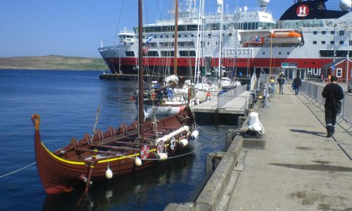 Lerwick Schottland Hafen Hurtigruten 2023