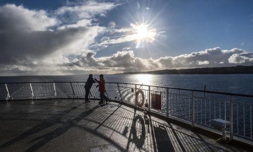 Hurtigruten, an Deck, Sonne