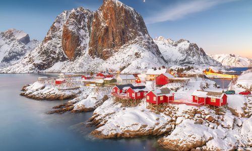 Rorbus Fischerhütten im Winter, Norwegen